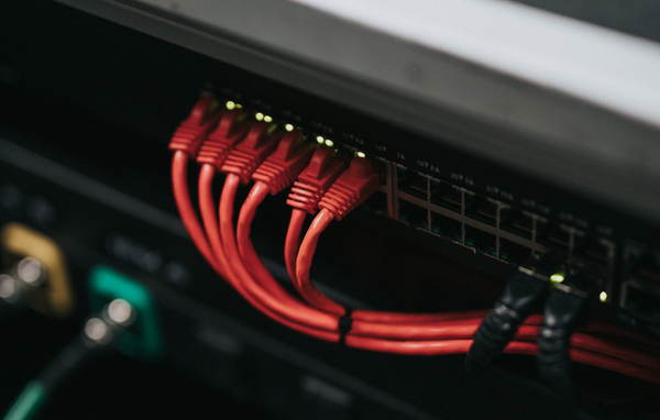 The Ultimate Guide to Modern Web Hosting Platforms in 2025: Vercel, Coolify, Dokploy, CapRover, and Cloudflare